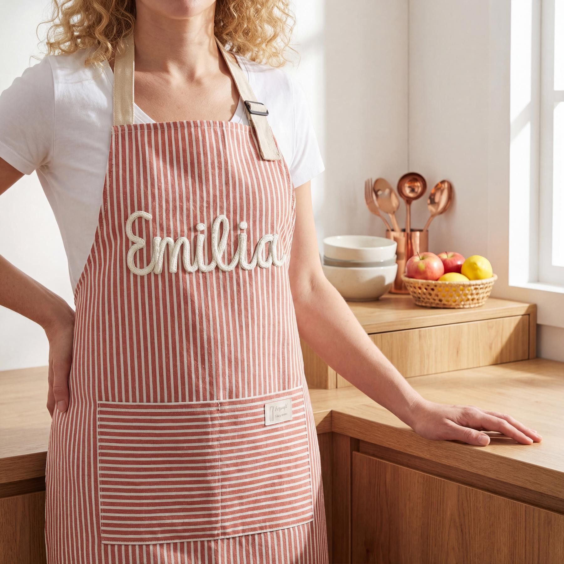 Personalized Hand Embroidered Apron,Best Mother's Day Gifts