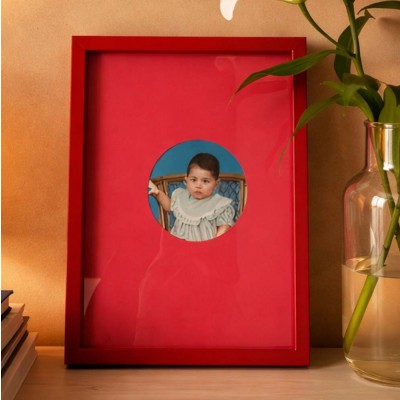 Custom Monochrome Photo Frame Minimalist Style Custom Monochrome Photo Frame - Circle Opening